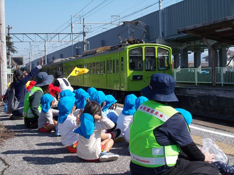 電車到着