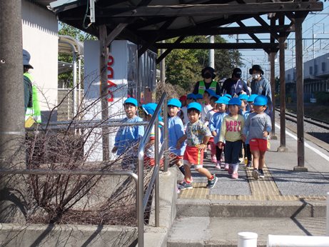 駅の階段