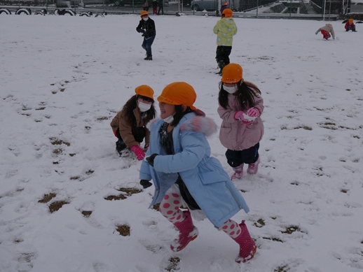 雪投げ