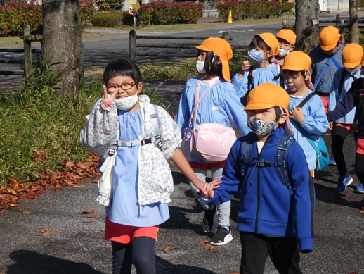 みんなで歩き