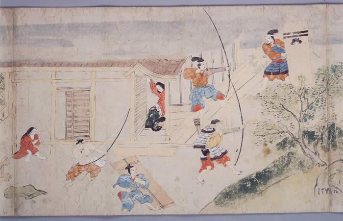 絵巻部分抜粋(合戦前の写真。お屋敷の敷地内で弓を引く練習をしている絵)