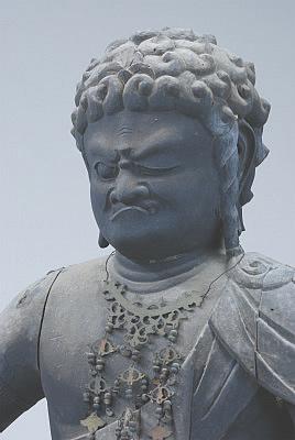 木造不動明王立像／愛荘町